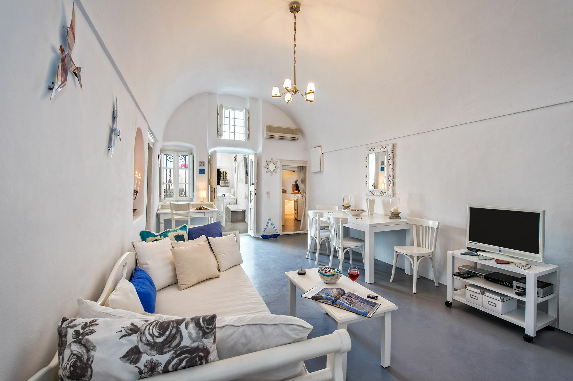 White Cave Private Villa Pyrgos Kallistis ภายนอก รูปภาพ